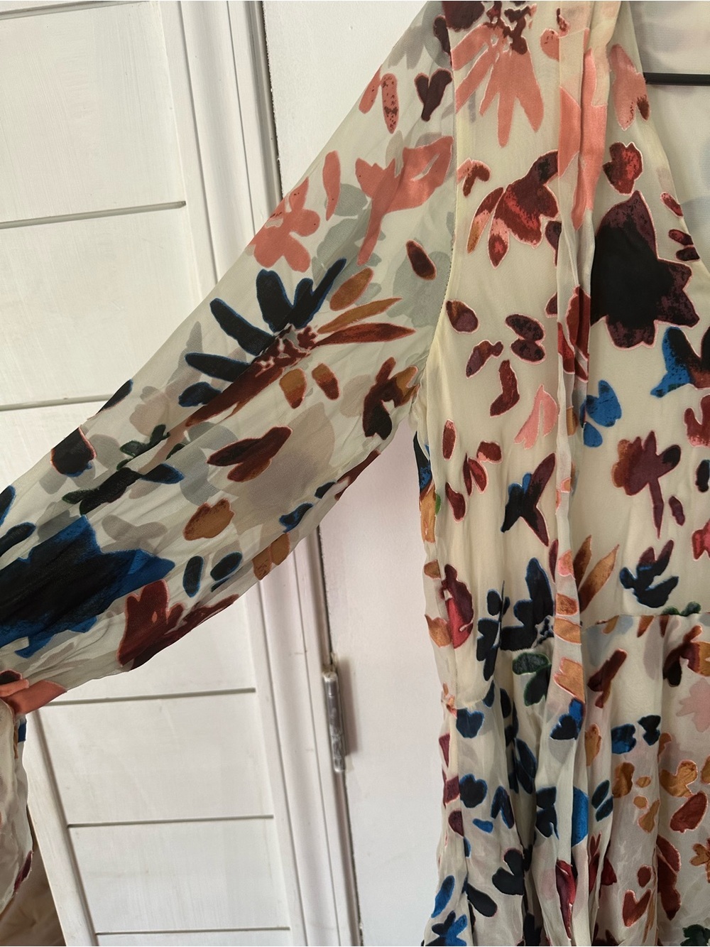 Alice + Olivia Moran Prisma floral burnout tiered silk dress. - Picture 5 of 12